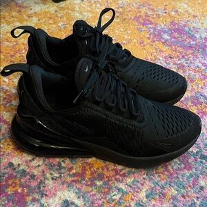 Nike Women’s Black C270 Size 7